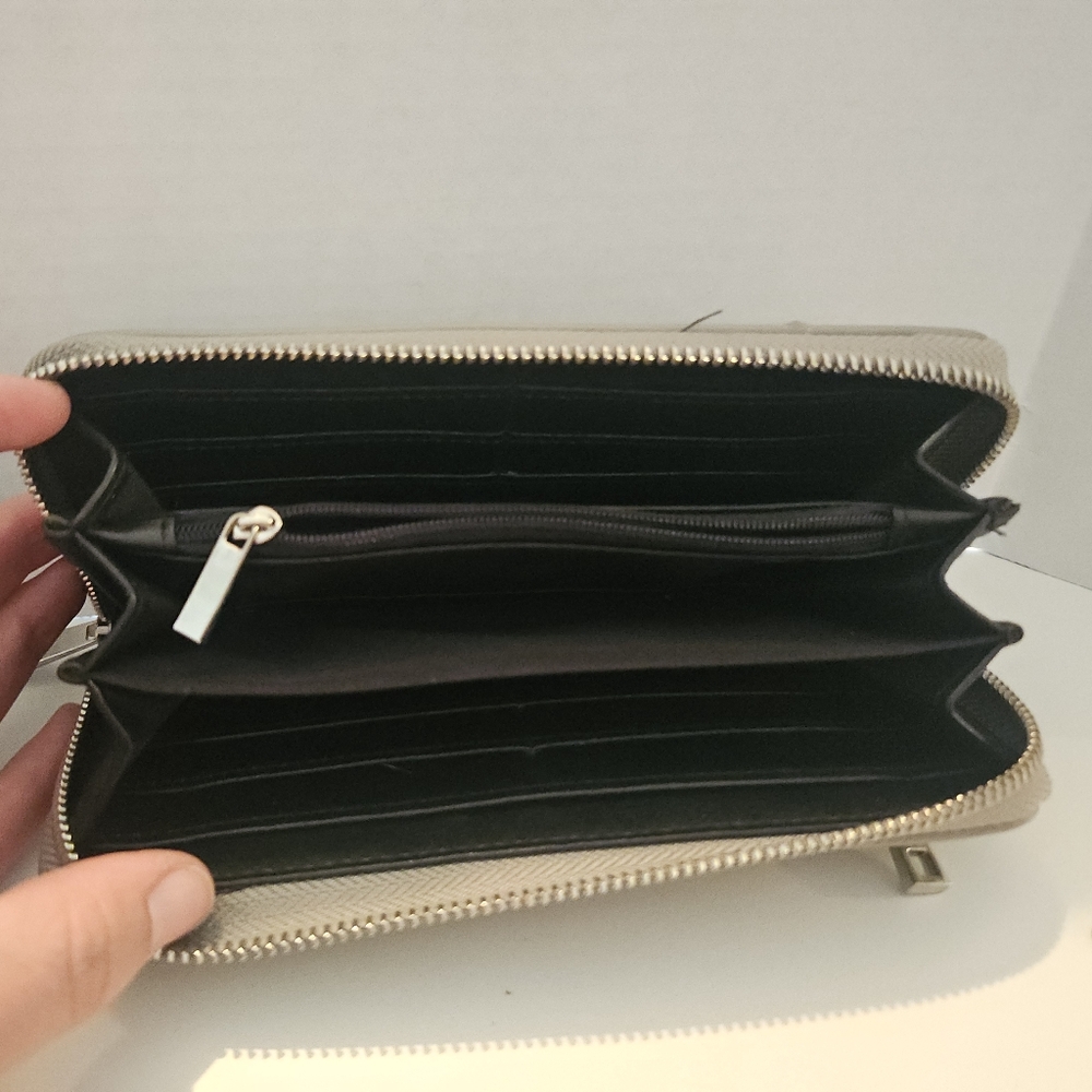 Gray Leather Wallet - Picture 3 of 5